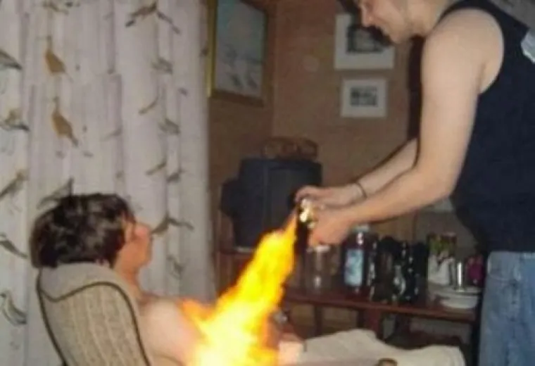 KAD TULUM ESKALIRA: Urnebesne fotografije ekipe koja se napila kao da sutra ne postoji