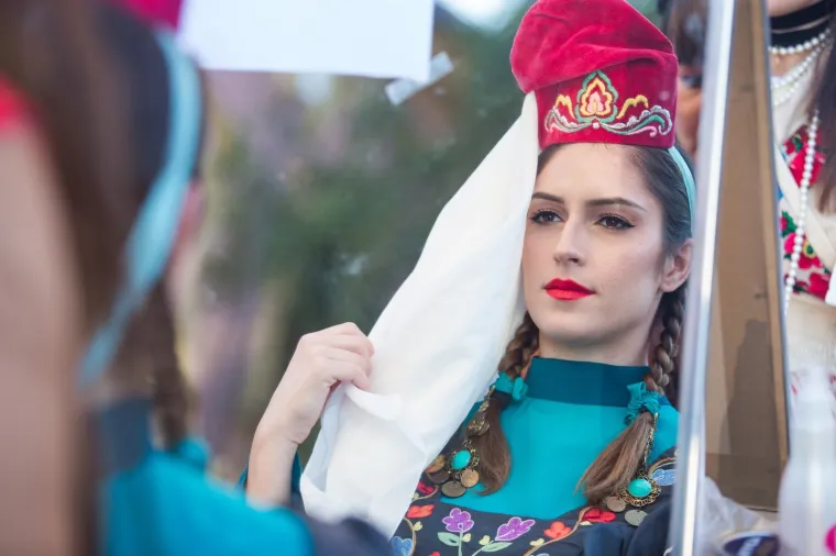 Etno frizure iz različitih zemalja prava su umjetnost