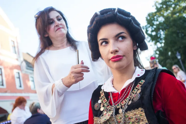 Etno frizure iz različitih zemalja prava su umjetnost