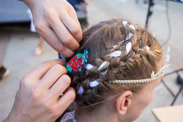 Etno frizure iz različitih zemalja prava su umjetnost