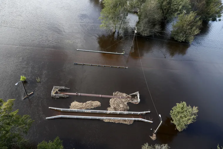 Oluja Florence pogodila Sjevernu i Južnu Karolinu