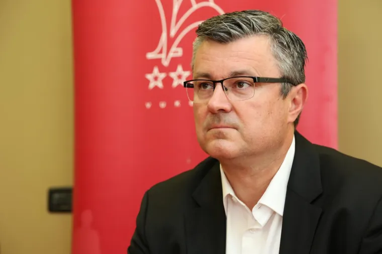 Hrvatice i Hrvati izabrali najzgodnijeg premijera: Evo kako ste glasali u na&scaron;oj anketi