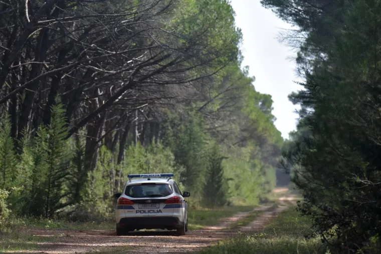 U &scaron;umi u predgrađu Zadra pronađena dva beživotna tijela