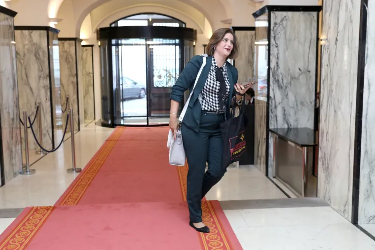 Zavr&scaron;ila dvomjesečna stanka, zastupnici se okupljaju u Saboru