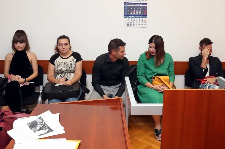 NASTAVLJENO SUĐENJE BIVŠOJ PJEVAČICI E.T.-JA: Protiv nje svjedočio Marko Grubnić koji je skrivao lice