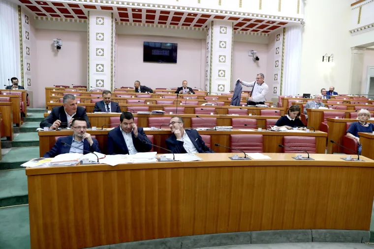 Sabornica skoro prazna već drugog dana jesenske sjednice