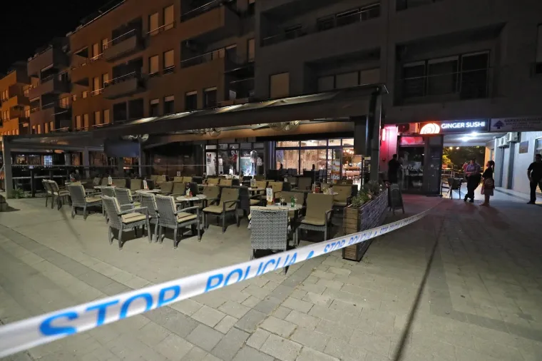 RANJAVANJE U ZAPRE&Scaron;IĆU: Policijski očevid ispred lokala u kojem je do&scaron;lo do krvavog obračuna