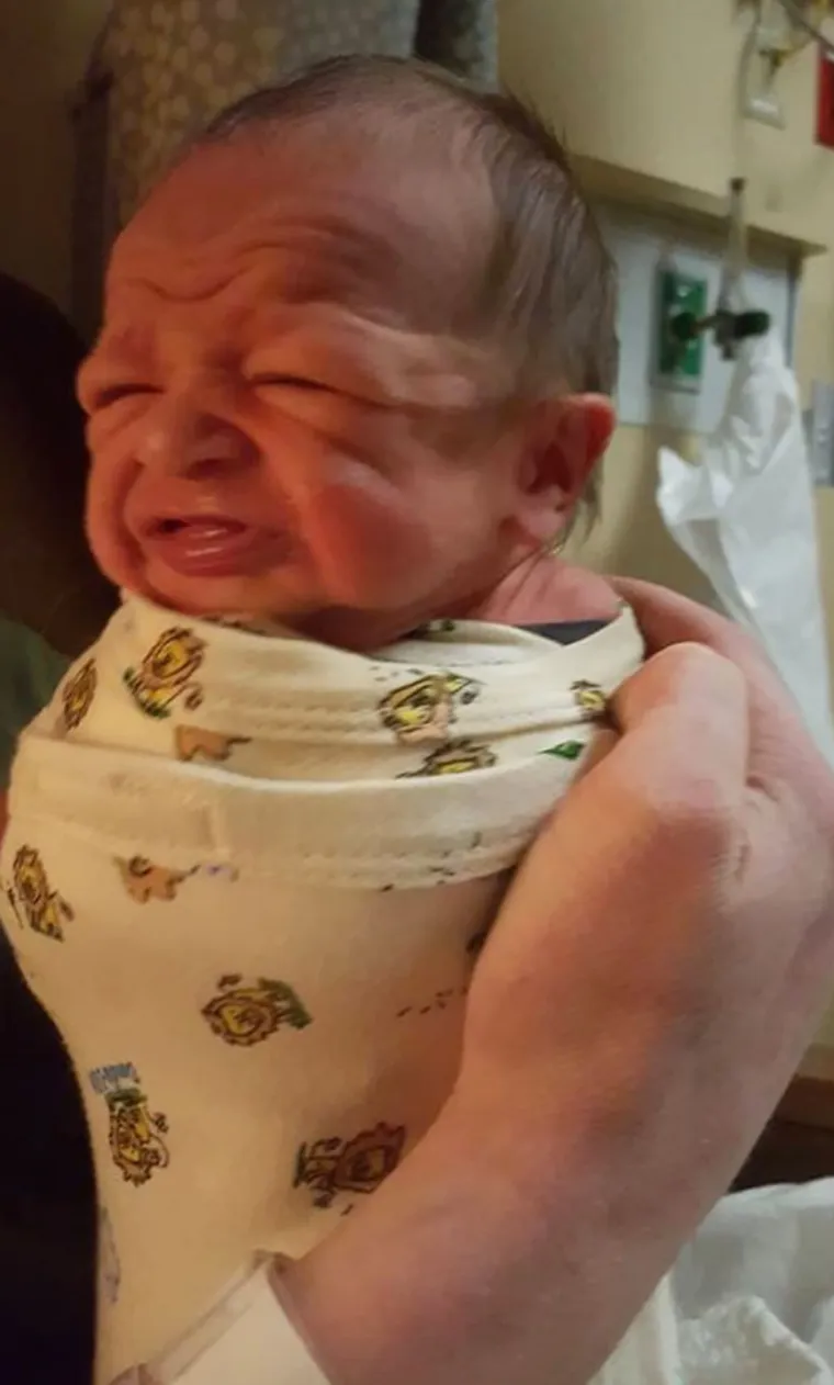 Gospoda u pelenama: urnebesne bebe koje izgledaju kao simpatični 'starčeki'