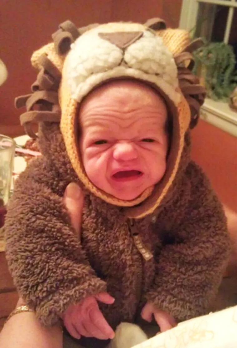 Gospoda u pelenama: urnebesne bebe koje izgledaju kao simpatični 'starčeki'