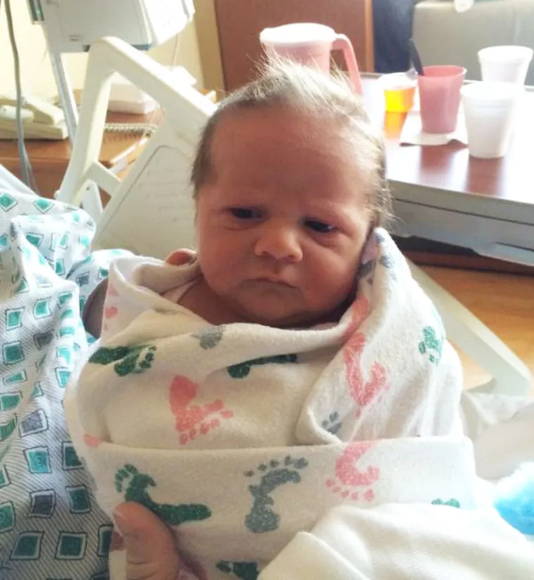 Gospoda u pelenama: urnebesne bebe koje izgledaju kao simpatični 'starčeki'