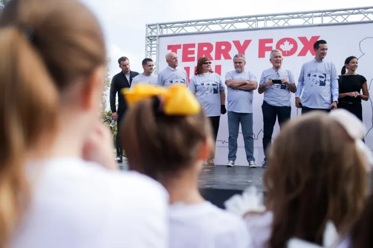 19. TERRY FOX RUN U ZAGREBU: Pet tisuća ljudi trčalo, hodalo, rolalo i bicikliralo  na Jarunu