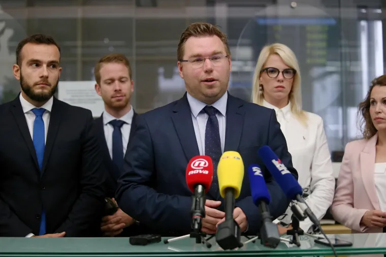 Ministar Pavić nije na&scaron;ao zajednički jezik sa sindikatima oko mirovina