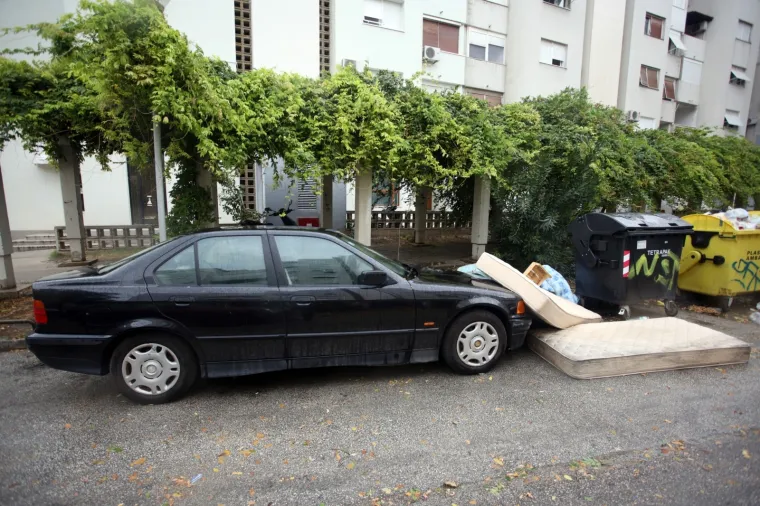 ORKANSKA BURA PARALIZIRALA SPLIT: Snažan vjetar čupao drveće kao od &scaron;ale