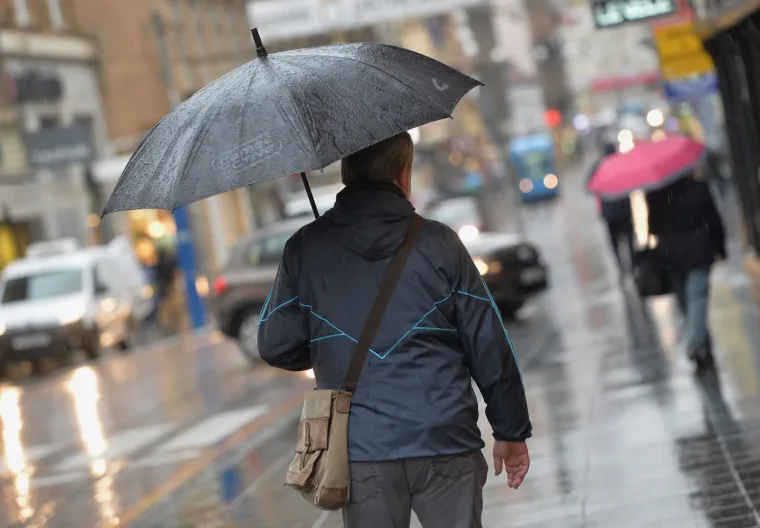 Ki&scaron;a u Zagrebu