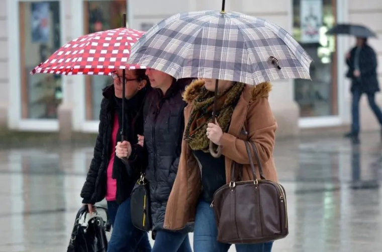 Ki&scaron;a u Zagrebu