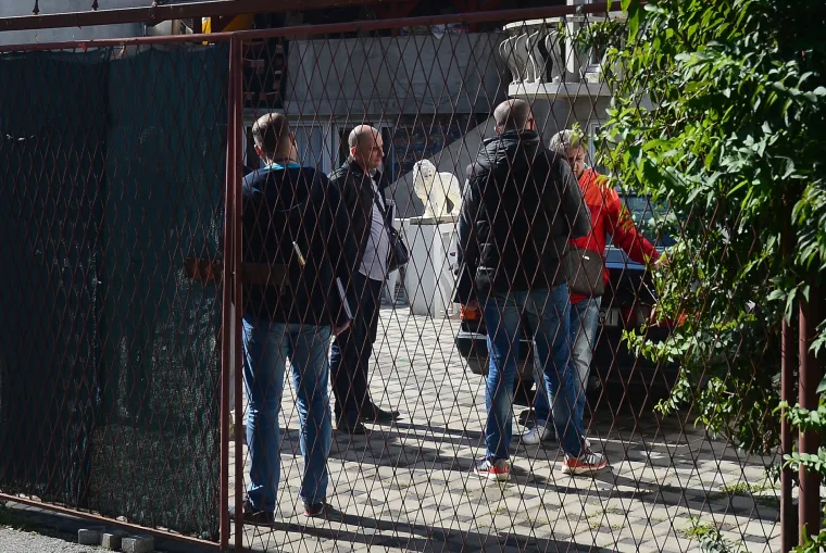 Ispred obiteljske kuće u Dubravi do&scaron;lo je do pucnjave iz vatrenog oružja