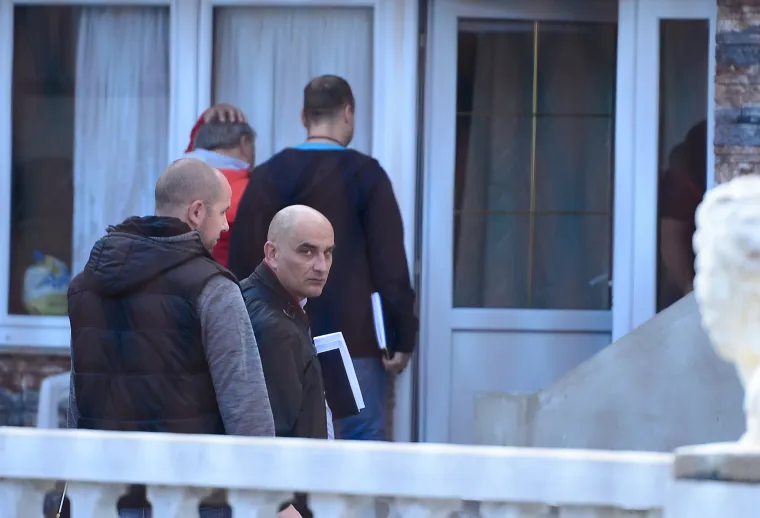 Ispred obiteljske kuće u Dubravi do&scaron;lo je do pucnjave iz vatrenog oružja