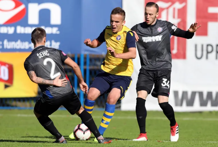 LUDA ATMOSFERA U VRAPČU: Ovako to izgleda kada vam Hajduk dođe u goste