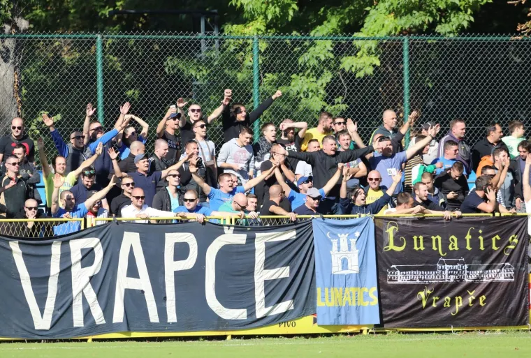 LUDA ATMOSFERA U VRAPČU: Ovako to izgleda kada vam Hajduk dođe u goste