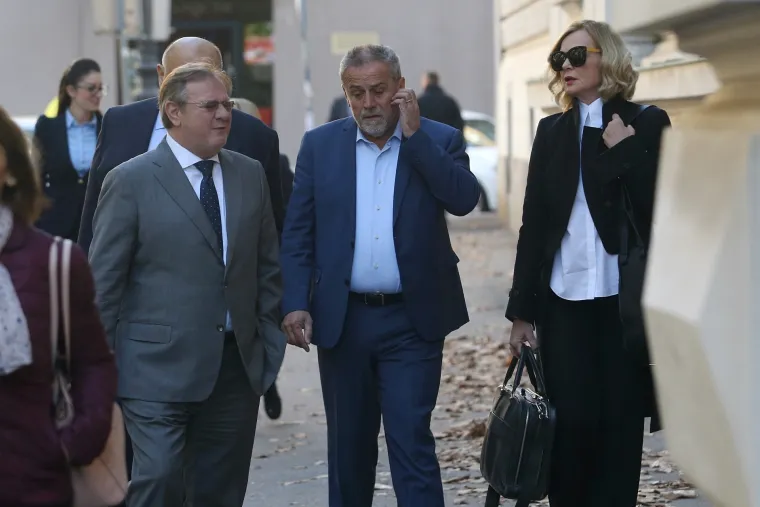 Dolazak Milana Bandića i ostalih na pripremno roči&scaron;te u predmetu Agram