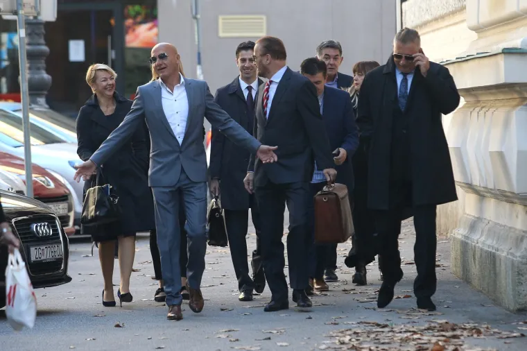 Dolazak Milana Bandića i ostalih na pripremno roči&scaron;te u predmetu Agram