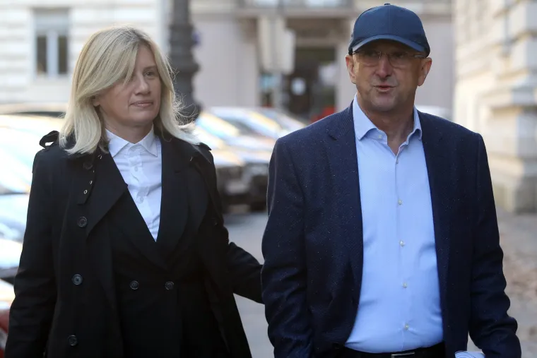 Dolazak Milana Bandića i ostalih na pripremno roči&scaron;te u predmetu Agram