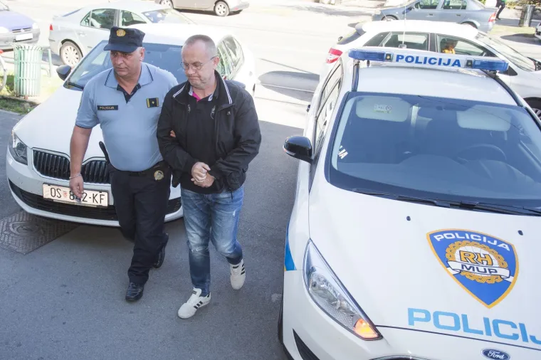 BLAŽ CURIĆ STIGAO NA SUD: Hladan izraz lica nije otkrivao previ&scaron;e emocija