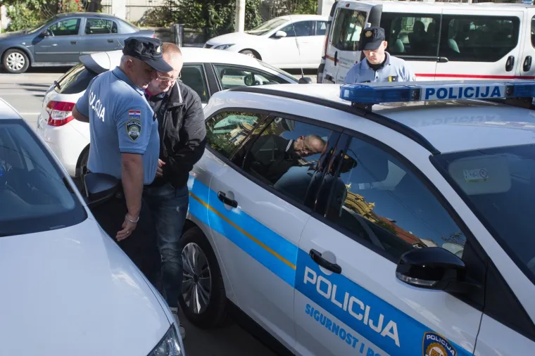 BLAŽ CURIĆ STIGAO NA SUD: Hladan izraz lica nije otkrivao previ&scaron;e emocija