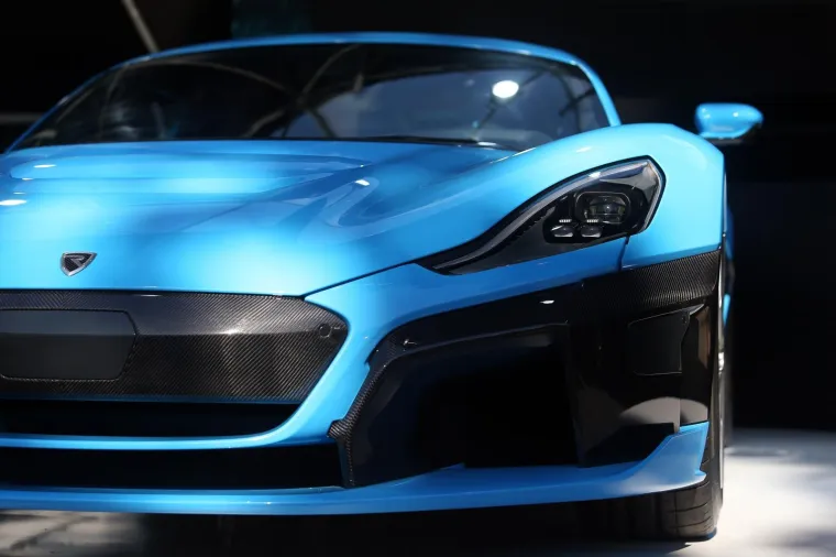 U centru Zagreba građanima predstavljen super automobil Rimac C-Two