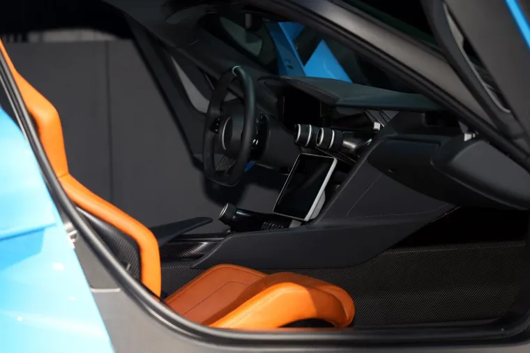 U centru Zagreba građanima predstavljen super automobil Rimac C-Two