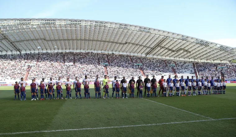 OSJETITE DA&Scaron;AK ATMOSFERE NAJVEĆEG DERBIJA HRVATSKOG SPORTA: Napeto je i na terenu i na tribinama