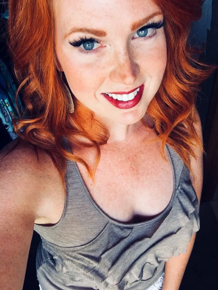 ČAK JE I FRED KREMENKO ODABRAO CRVENOKOSU: Dodu&scaron;e, i neki na&scaron;i političari i to ih je skupo stajalo...