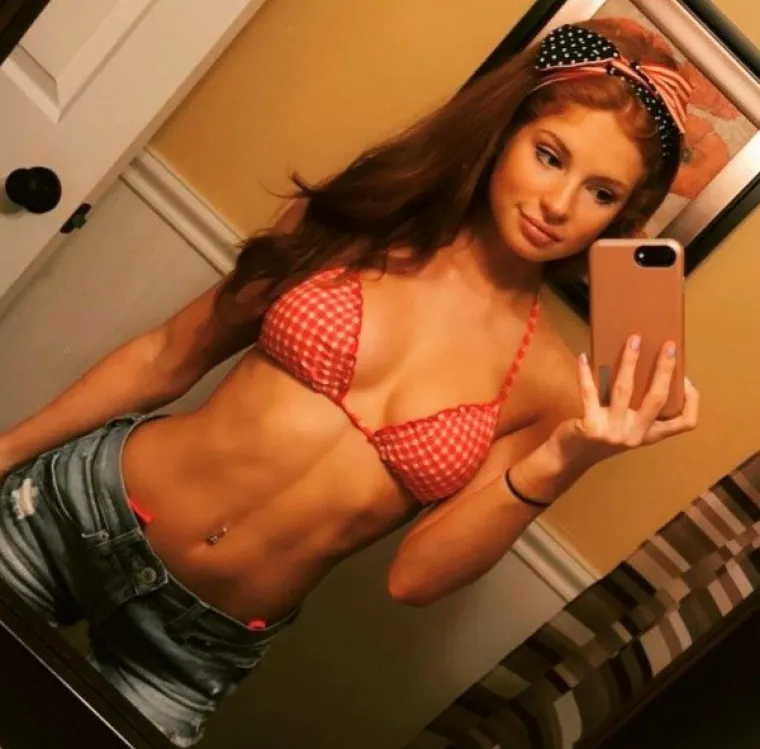 ČAK JE I FRED KREMENKO ODABRAO CRVENOKOSU: Dodu&scaron;e, i neki na&scaron;i političari i to ih je skupo stajalo...