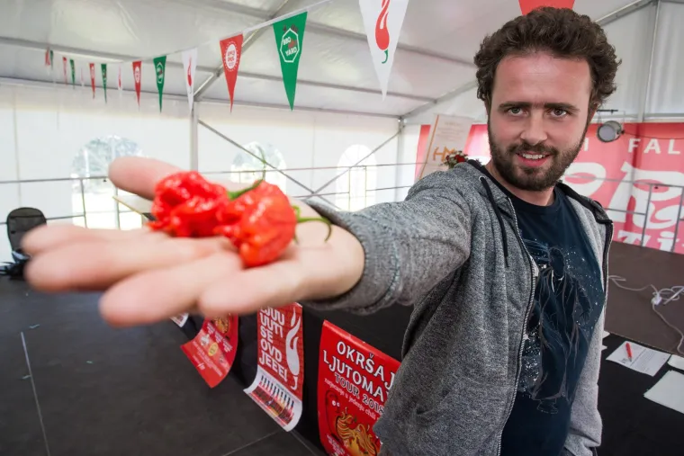 Nije im bilo lako: Natjecanje Ljutomana u jedenju ljutih paprika pro&scaron;lo je sa suzama
