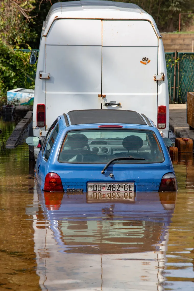 Apokalipsa u Dubrovniku: Olujno nevrijeme poplavilo ulice i kuće