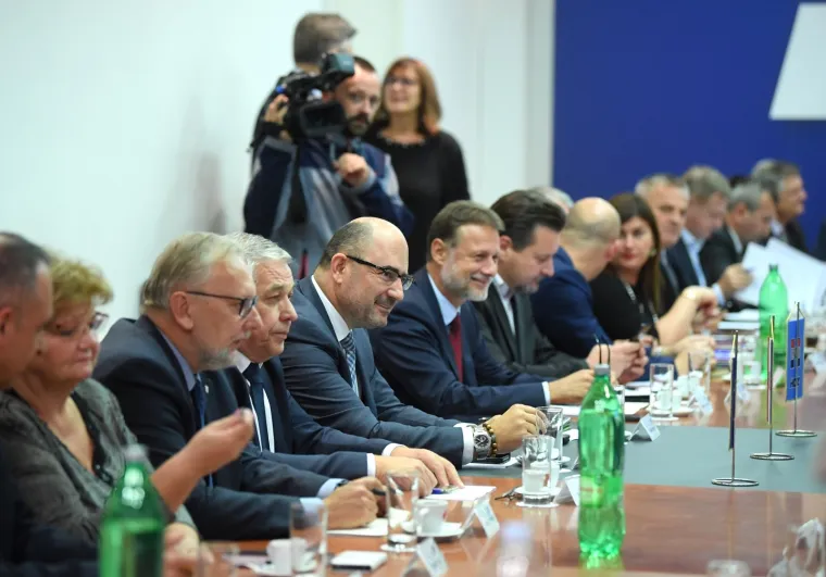 NAPETO U HDZ-u: Evo kako je protekao prvi susret Plenkovića i Brkića nakon izbijanja afere