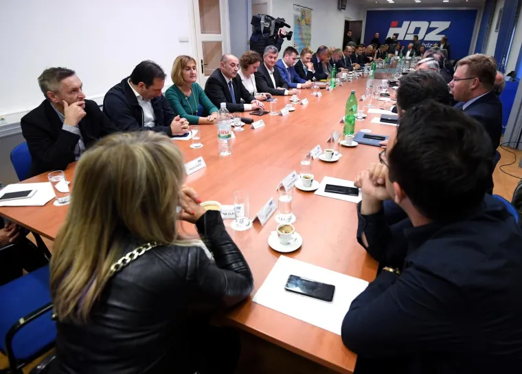 U tijeku sučeljavanje Plenkovića i Brkića u sredi&scaron;njici HDZ-a