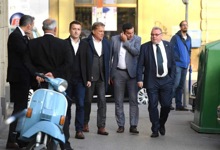 U tijeku sučeljavanje Plenkovića i Brkića u sredi&scaron;njici HDZ-a