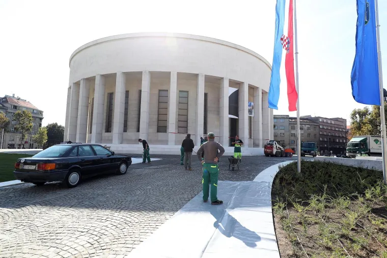 Pogledajte kako izgleda Trg žrtava fašizma nakon sedam mjeseci uređivanja