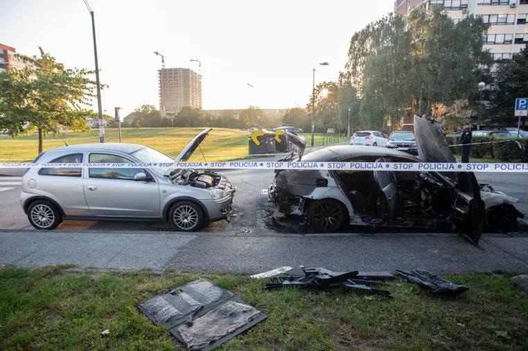 Buktinja u Zagrebu: Izgorio BMW zagrebačkog poduzetnika, vatra zahvatila i Opel Corsu