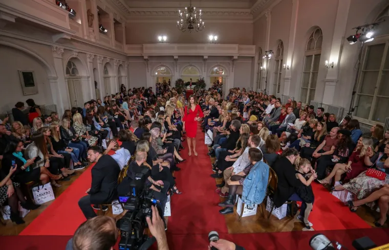 Ženstvenost, elegancija i nosivost okosnica nove kolekcije modnog dvojca ELFS