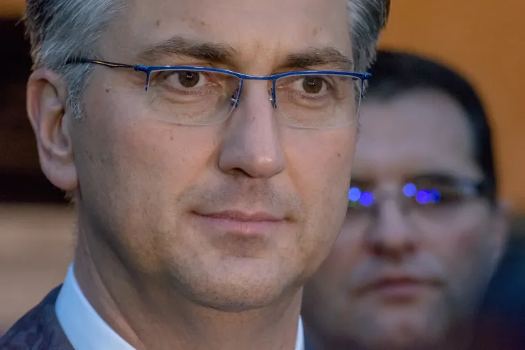 Premijer na sastanku Županijskog odbora HDZ-a Ličko-senjske županije