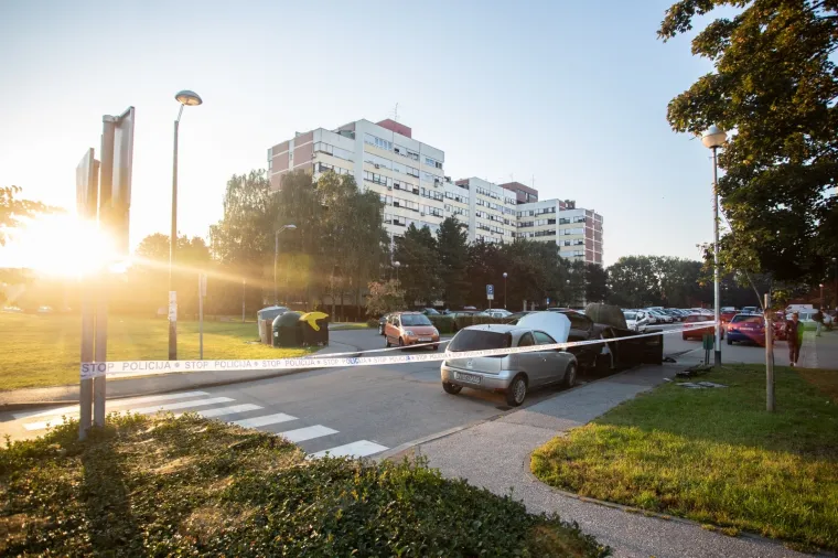 NOĆAS JE GORJELO NA ZAPADU ZAGREBA: U naselju Prečko izgorjela dva automobila