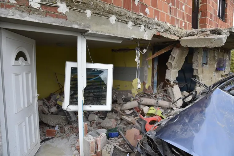 &Scaron;leperom im se zabio u kuću: 'Na&scaron; auto nam je spasio život'