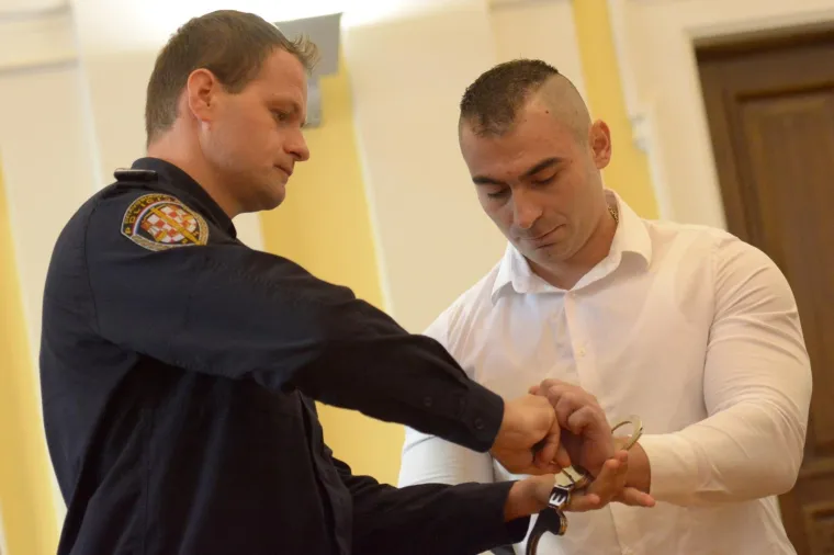 Počelo suđenje nasilniku: Pretukao Zadranku, glavom joj udarao u umivaonik i ostavio ju da leži u krvi...