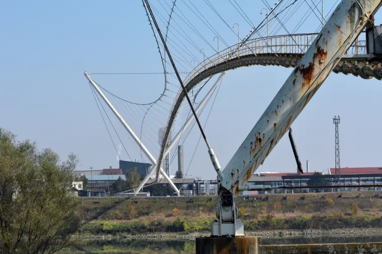 Pogledajte kako rafinerija u Bosanskom Brodu izgleda dva dana nakon eksplozije i velikog požara