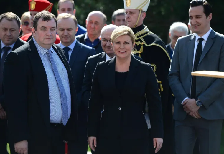 Predsjednica prije i poslije: Pogledajte kako se izgled prve žene države mijenjao kroz godinu