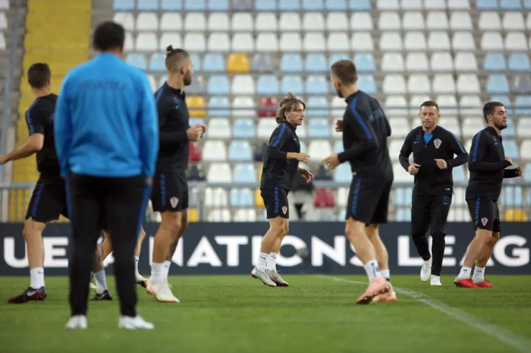 DOBRA ATMOSFERA NA RUJEVICI: Vatreni odradili posljednji trening prije utakmice s Engleskom