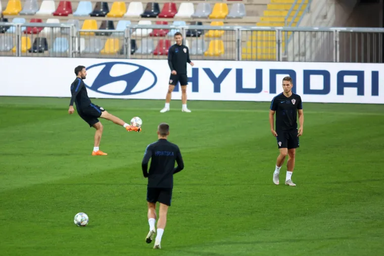 DOBRA ATMOSFERA NA RUJEVICI: Vatreni odradili posljednji trening prije utakmice s Engleskom