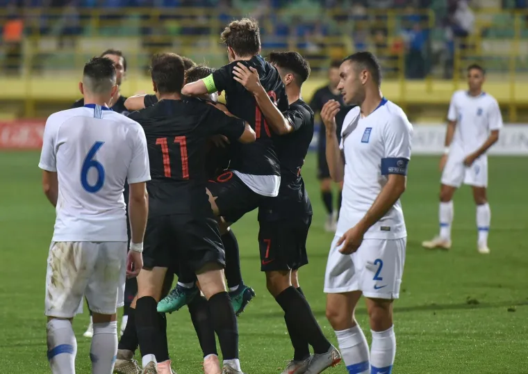 MLADI VATRENI IZAZVALI EUFORIJU U PULI: Osjetite dašak atmosfere s ključne kvalifikacijske utakmice za Euro